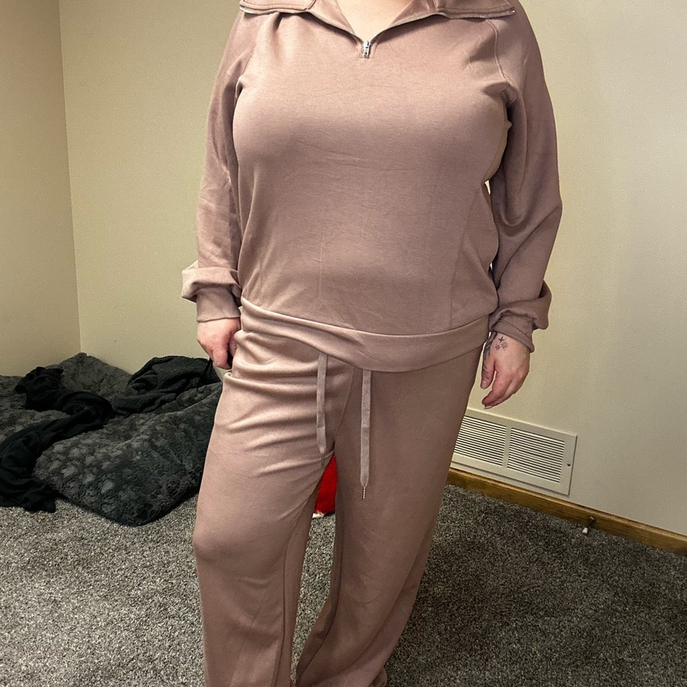 Cozy Mauve Lounge Set